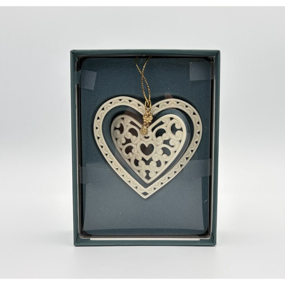 Vintage Lenox Laurels The Collector's Circle Hearts Ornament Ivory Ceramic 3"